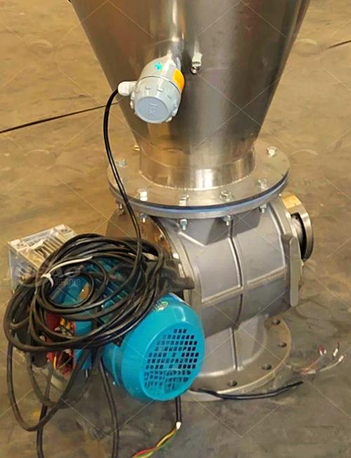 巨寶智造 如何挑選適合的連續式真空上料機